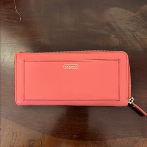 Coach Women's Pink Wallet